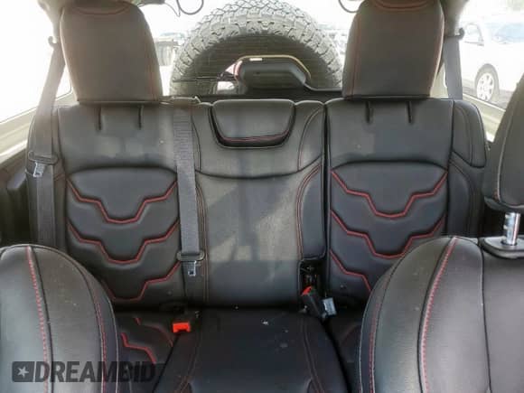 2021 Jeep Wrangler Unlimited 80th Anniversary с VIN 1C4HJXDG2MW846360, выставлен на аукционе Copart как лот 62721735 с пробегом 17 099 миль миль и Списание • Salvage title. История ставок и продаж доступна на DreamBid. Изображение 10.