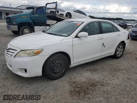 2011 Toyota Camry LE с VIN 4T1BF3EKXBU620316, выставлен на аукционе Copart как лот 82256895 с пробегом 303 066 миль миль и Чистый • Clean title. История ставок и продаж доступна на DreamBid. Изображение 1.