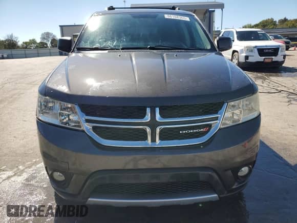 2016 Dodge Journey SXT with VIN 3C4PDDBG7GT160085, listed as a Copart auction lot 86168365 with 181,155 mi miles and Salvage title. Bid and sale history available at DreamBid. Image 5.