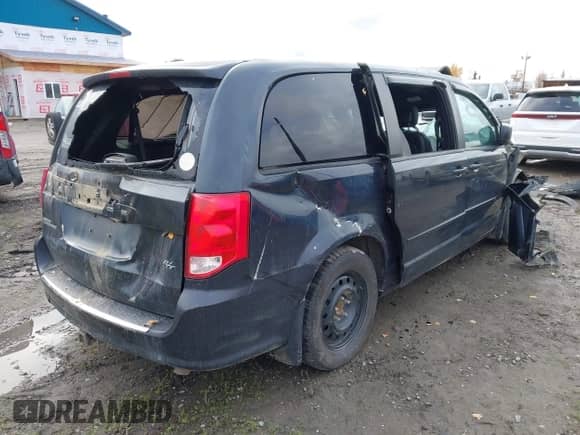 2014 Dodge Grand Caravan R/T z VIN 2C4RDGEG1ER405470, wystawiony jako IAAI lot #43291217 z przebiegiem 132 677 mil mil oraz . Historia ofert i sprzedaży dostępna na DreamBid. Obrazek 4.