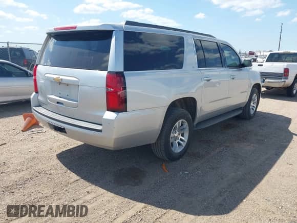 2017 Chevrolet Suburban LT с VIN 1GNSCHKC9HR287701, выставлен на аукционе IAAI как лот 42510491 с пробегом 166 568 миль миль и . История ставок и продаж доступна на DreamBid. Изображение 4.