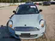 2012 MINI Hardtop с VIN WMWSU3C54CT257698, выставлен на аукционе Copart как лот 74214794 с пробегом 142 273 миль миль и Списание • Salvage title. История ставок и продаж доступна на DreamBid. Изображение 5.