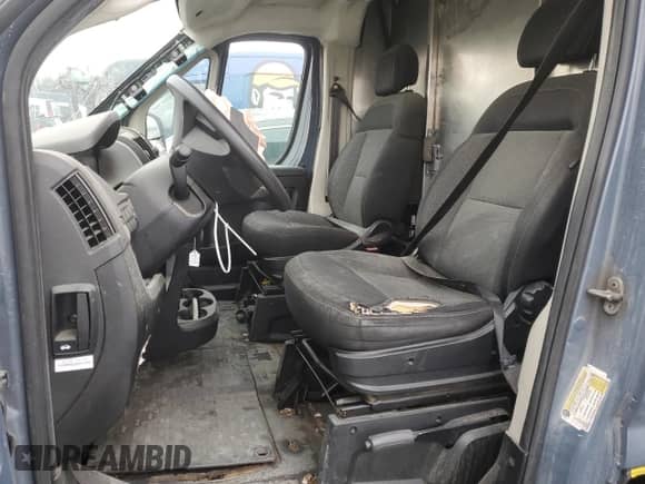 2019 Ram ProMaster Cargo с VIN 3C6URVJG8KE548507, выставлен на аукционе Copart как лот 77014944 с пробегом 80 799 миль миль и Списание • Salvage title. История ставок и продаж доступна на DreamBid. Изображение 7.