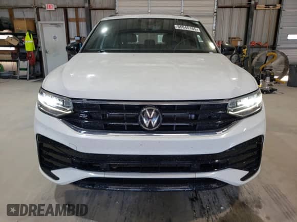 2022 Volkswagen Tiguan SE R-Line Black с VIN 3VV8B7AX2NM056335, выставлен на аукционе Copart как лот 65945165 с пробегом 45 530 миль миль и Списание • Salvage title. История ставок и продаж доступна на DreamBid. Изображение 5.