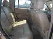 2006 Chevrolet HHR LT z VIN 3GNDA23P46S608664, wystawiony jako Copart lot #69299145 z przebiegiem 170 747 mil mil oraz Szkoda całkowita • Salvage title. Historia ofert i sprzedaży dostępna na DreamBid. Obrazek 10.