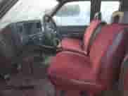 1992 Chevrolet Silverado 3500 с VIN 2GBHC39N1N1190045, выставлен на аукционе Copart как лот 78150314 с пробегом 144 402 миль миль и Списание • Salvage title. История ставок и продаж доступна на DreamBid. Изображение 7.