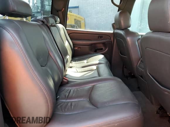 2007 Chevrolet Silverado 2500HD LT1 z VIN 1GCHK23D57F113795, wystawiony jako Copart lot #59959795 z przebiegiem 147 070 mil mil oraz Szkoda całkowita • Salvage title. Historia ofert i sprzedaży dostępna na DreamBid. Obrazek 10.