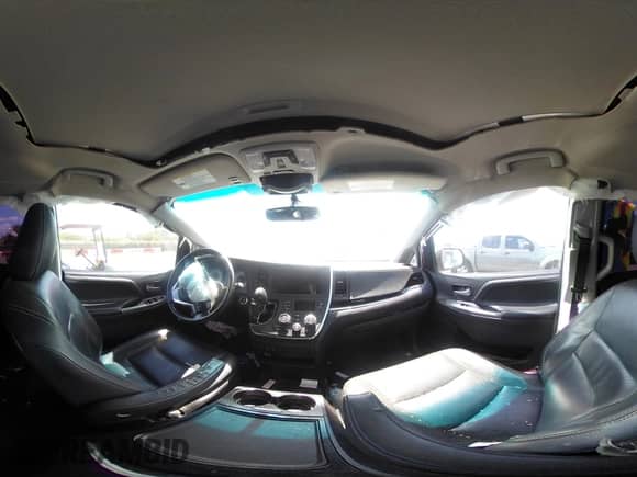 2015 Toyota Sienna SE with VIN 5TDXK3DC2FS621891, listed as a IAAI auction lot 42832318 with 110,420 mi miles and . Bid and sale history available at DreamBid. Image 18.