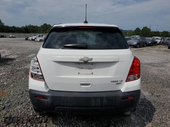 2015 Chevrolet Trax LS z VIN 3GNCJPSB1FL244227, wystawiony jako Copart lot #69014085 z przebiegiem 45 193 mil mil oraz Szkoda całkowita • Salvage title. Historia ofert i sprzedaży dostępna na DreamBid. Obrazek 6.