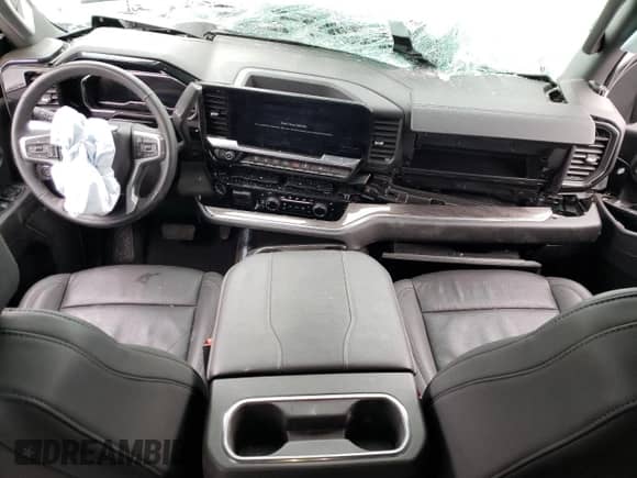 2024 Chevrolet Silverado 3500HD LTZ z VIN 1GC4YUEY6RF324547, wystawiony jako Copart lot #47469565 z przebiegiem 14 958 mil mil oraz Szkoda całkowita • Salvage title. Historia ofert i sprzedaży dostępna na DreamBid. Obrazek 8.