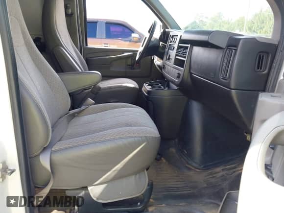 2012 Chevrolet Express Cargo with VIN 1GCWGFCA9C1145646, listed as a IAAI auction lot 43349421 with 204,888 mi miles and . Bid and sale history available at DreamBid. Image 5.