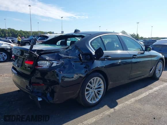 2021 BMW 5 Series 530i xDrive с VIN WBA13BJ07MCF80244, выставлен на аукционе IAAI как лот 43198115 с пробегом 38 434 миль миль и . История ставок и продаж доступна на DreamBid. Изображение 6.