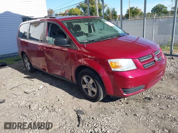 2010 Dodge Grand Caravan Hero z VIN 2D4RN3D15AR349761, wystawiony jako IAAI lot #43491735 z przebiegiem 98 408 mil mil oraz . Historia ofert i sprzedaży dostępna na DreamBid. Obrazek 1.