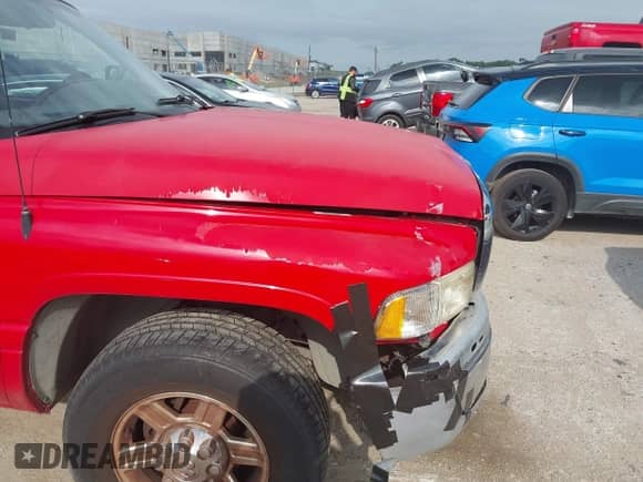 2001 Dodge 2500 z VIN 3B7KC23651G737736, wystawiony jako IAAI lot #42661018 z przebiegiem 213 546 mil mil oraz . Historia ofert i sprzedaży dostępna na DreamBid. Obrazek 12.