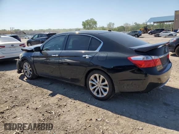 2014 Honda Accord Touring z VIN 1HGCR2F97EA805971, wystawiony jako Copart lot #55826125 z przebiegiem 205 472 mil mil oraz Szkoda całkowita • Salvage title. Historia ofert i sprzedaży dostępna na DreamBid. Obrazek 2.