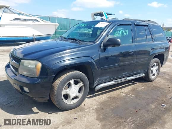2006 Chevrolet TrailBlazer LS с VIN 1GNDT13S262239890, выставлен на аукционе IAAI как лот 42019369 с пробегом 152 312 миль миль и . История ставок и продаж доступна на DreamBid. Изображение 2.