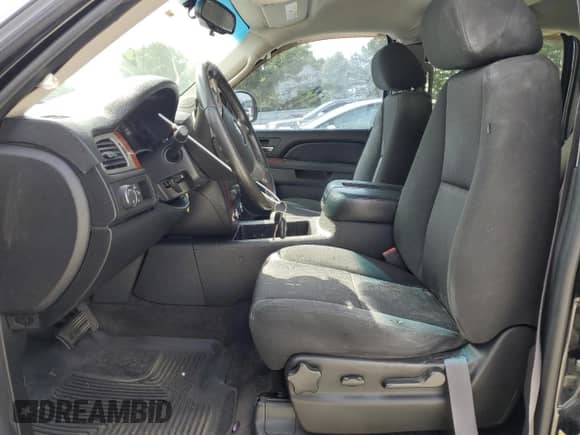 2011 Chevrolet Avalanche LS с VIN 3GNMCEE05BG318362, выставлен на аукционе Copart как лот 65052315 с пробегом 219 233 миль миль и Списание • Salvage title. История ставок и продаж доступна на DreamBid. Изображение 7.