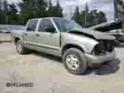 2004 Chevrolet S-10 LS z VIN 1GCDT13X54K132267, wystawiony jako Copart lot #71161265 z przebiegiem 239 585 mil mil oraz Szkoda całkowita • Salvage title. Historia ofert i sprzedaży dostępna na DreamBid. Obrazek 4.