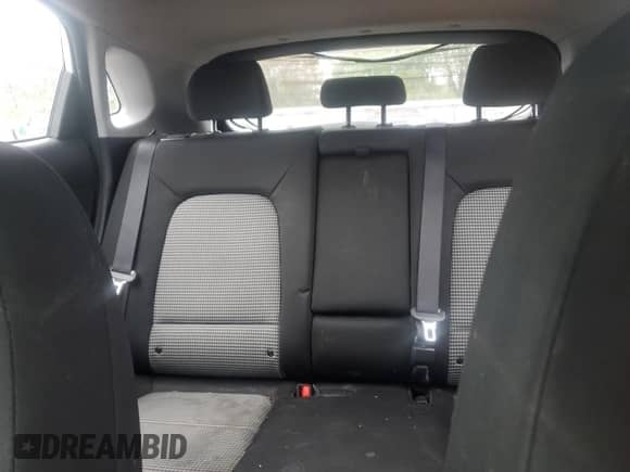 2019 Hyundai Kona SE с VIN KM8K1CAA5KU373248, выставлен на аукционе Copart как лот 81767305 с пробегом 143 253 миль миль и Чистый • Clean title. История ставок и продаж доступна на DreamBid. Изображение 10.
