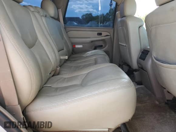 2003 Chevrolet Tahoe Z71 z VIN 1GNEK13Z53R136227, wystawiony jako Copart lot #70632475 z przebiegiem 237 333 mil mil oraz Szkoda całkowita • Salvage title. Historia ofert i sprzedaży dostępna na DreamBid. Obrazek 11.
