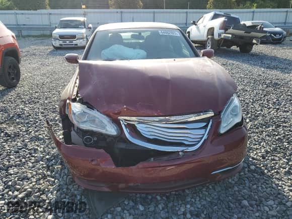 2014 Chrysler 200 Touring with VIN 1C3CCBBB6EN127753, listed as a Copart auction lot 64062925 with 87,915 mi miles and Salvage title. Bid and sale history available at DreamBid. Image 5.