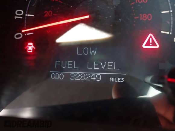 2008 Toyota Tundra Limited с VIN 5TFBV58108X057077, выставлен на аукционе IAAI как лот 41768968 с пробегом 328 249 миль миль и . История ставок и продаж доступна на DreamBid. Изображение 15.