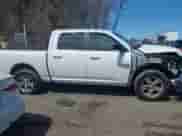 2019 Ram 1500 Big Horn z VIN 1C6RR7LT6KS689861, wystawiony jako IAAI lot #41995921 z przebiegiem 82 409 mil mil oraz . Historia ofert i sprzedaży dostępna na DreamBid. Obrazek 13.