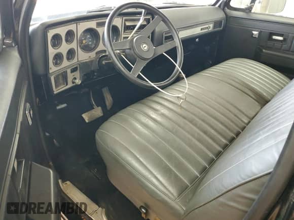 1976 Chevrolet Silverado 1500 с VIN CKL146F346853, выставлен на аукционе Copart как лот 54246755 с пробегом 97 858 миль миль и Списание • Salvage title. История ставок и продаж доступна на DreamBid. Изображение 8.