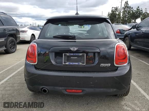 2019 MINI Hardtop Cooper with VIN WMWXP5C56K2H31697, listed as a Copart auction lot 48826655 with 60,190 mi miles and Salvage title. Bid and sale history available at DreamBid. Image 6.