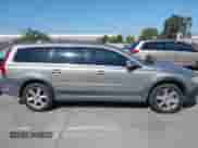 2011 Volvo XC70 3.2L with VIN YV4940BZ0B1095869, listed as a IAAI auction lot 42152626 with 133,696 mi miles and . Bid and sale history available at DreamBid. Image 13.