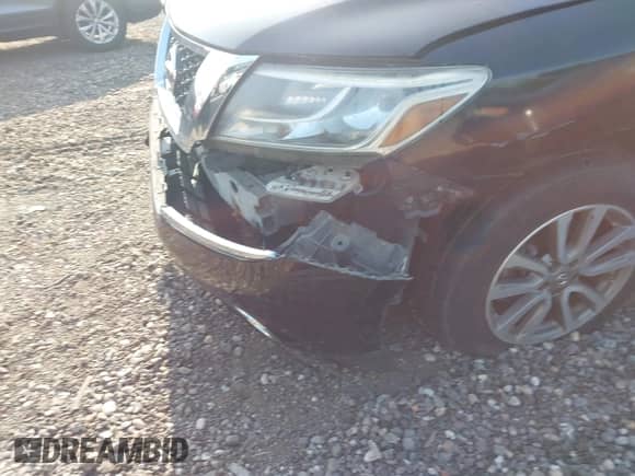 2015 Nissan Pathfinder Platinum with VIN 5N1AR2MMXFC656650, listed as a IAAI auction lot 42961946 with Not provided miles and . Bid and sale history available at DreamBid. Image 6.