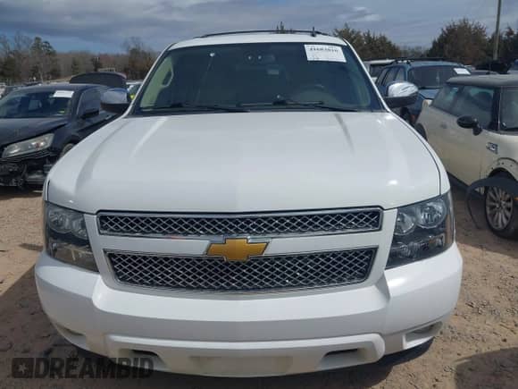 2014 Chevrolet Tahoe LTZ с VIN 1GNSCCE0XER126192, выставлен на аукционе IAAI как лот 41683810 с пробегом 113 789 миль миль и . История ставок и продаж доступна на DreamBid. Изображение 12.