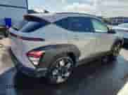 2025 Hyundai Kona SEL с VIN KM8HB3AB8SU200338, выставлен на аукционе Copart как лот 84417125 с пробегом 20 641 миль миль и Чистый • Clean title. История ставок и продаж доступна на DreamBid. Изображение 3.