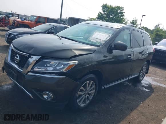 2015 Nissan Pathfinder Platinum with VIN 5N1AR2MM4FC697551, listed as a IAAI auction lot 42493235 with 90,603 mi miles and . Bid and sale history available at DreamBid. Image 2.