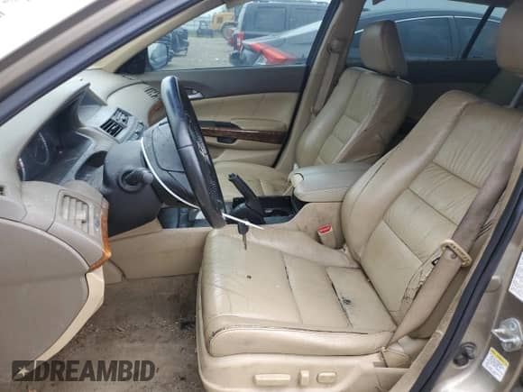 2010 Honda Accord EX-L with VIN 1HGCP2F88AA140425, listed as a Copart auction lot 51473595 with 288,317 mi miles and Clean title. Bid and sale history available at DreamBid. Image 7.