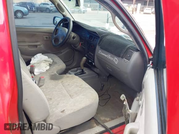 2004 Toyota Tacoma с VIN 5TENL42N74Z378965, выставлен на аукционе IAAI как лот 43109799 с пробегом 46 029 миль миль и . История ставок и продаж доступна на DreamBid. Изображение 5.
