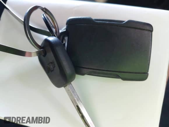 2017 Chevrolet Silverado 1500 LT с VIN 3GCPCRECXHG194539, выставлен на аукционе IAAI как лот 43294157 с пробегом 81 136 миль миль и . История ставок и продаж доступна на DreamBid. Изображение 11.