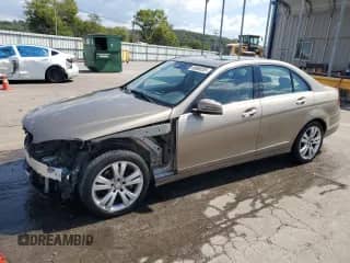 2010 Mercedes-Benz C 300 Sport с VIN WDDGF8BB5AF454744, выставлен на аукционе Copart как лот 80660285 с пробегом 131 280 миль миль и Списание • Salvage title. История ставок и продаж доступна на DreamBid. Изображение 1.
