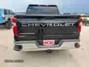 2021 Chevrolet Silverado 1500 LT z VIN 1GCPWCED9MZ236691, wystawiony jako Copart lot #70108155 z przebiegiem 79 060 mil mil oraz Szkoda całkowita • Salvage title. Historia ofert i sprzedaży dostępna na DreamBid. Obrazek 6.