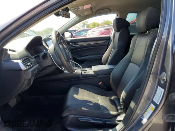 2019 Honda Accord с VIN 1HGCV3F17KA017828, выставлен на аукционе Copart как лот 71732605 с пробегом 319 802 миль миль и Чистый • Clean title. История ставок и продаж доступна на DreamBid. Изображение 7.