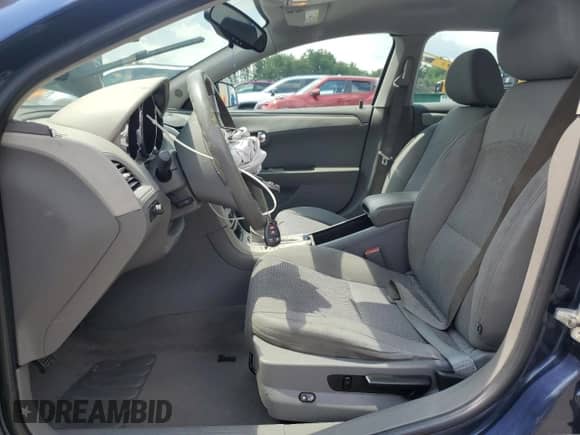 2010 Chevrolet Malibu 1LS с VIN 1G1ZB5EB0AF310293, выставлен на аукционе Copart как лот 65159245 с пробегом 152 525 миль миль и Списание • Salvage title. История ставок и продаж доступна на DreamBid. Изображение 7.