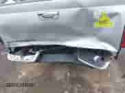 2010 Chevrolet Colorado 1LT z VIN 1GCDSCDE0A8125747, wystawiony jako IAAI lot #41634604 z przebiegiem 120 215 mil mil oraz . Historia ofert i sprzedaży dostępna na DreamBid. Obrazek 6.