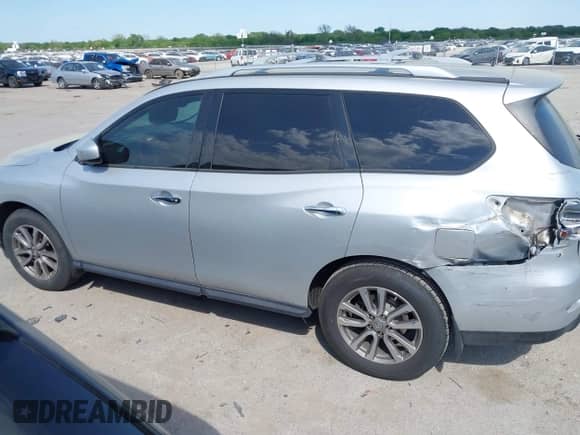 2015 Nissan Pathfinder S с VIN 5N1AR2MNXFC624659, выставлен на аукционе IAAI как лот 42033206 с пробегом 170 773 миль миль и . История ставок и продаж доступна на DreamBid. Изображение 14.