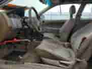 1993 Honda Civic z VIN 1HGEJ2149PL035582, wystawiony jako Copart lot #47945715 z przebiegiem 354 483 mil mil oraz Czysty tytuł • Clean title. Historia ofert i sprzedaży dostępna na DreamBid. Obrazek 7.