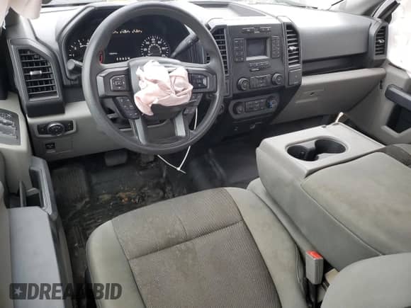 2020 Ford F-150 XLT with VIN 1FTFX1C57LKF27657, listed as a Copart auction lot 71731855 with 129,544 mi miles and Salvage title. Bid and sale history available at DreamBid. Image 8.