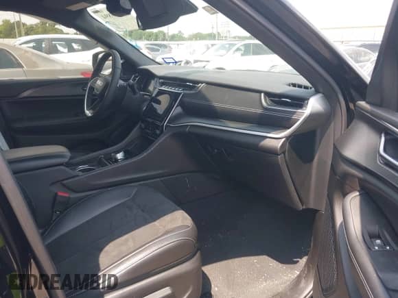 2023 Jeep Grand Cherokee Laredo with VIN 1C4RJKAG4P8878926, listed as a IAAI auction lot 42927894 with 16,820 mi miles and . Bid and sale history available at DreamBid. Image 5.