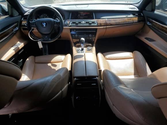 2015 BMW 7 Series with VIN WBAYG6C59FD383685, listed as a Copart auction lot 72630224 with 157,780 mi miles and Salvage title. Bid and sale history available at DreamBid. Image 8.