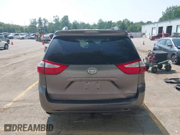 2016 Toyota Sienna LE AAS with VIN 5TDKK3DC3GS744448, listed as a IAAI auction lot 42735781 with 167,561 mi miles and . Bid and sale history available at DreamBid. Image 16.