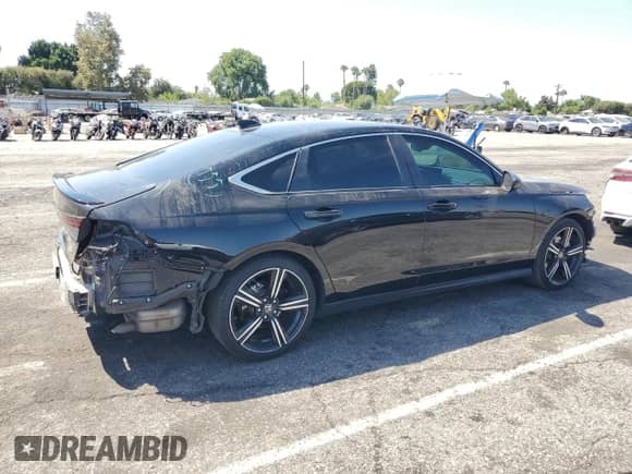 2023 Honda Accord Sport with VIN 1HGCY2F56PA043719, listed as a Copart auction lot 70882725 with 38,961 mi miles and Salvage title. Bid and sale history available at DreamBid. Image 3.
