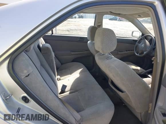 2004 Toyota Camry LE with VIN 4T1BE32KX4U918309, listed as a IAAI auction lot 43404751 with 365,218 mi miles and . Bid and sale history available at DreamBid. Image 8.